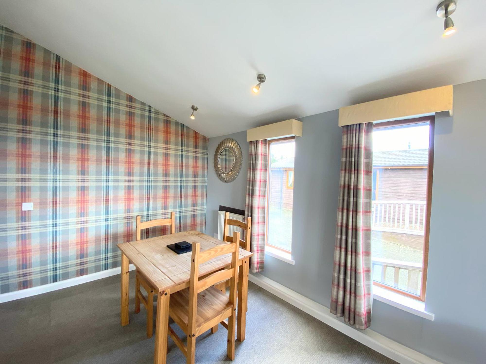 Ochil 10 With Private Hot Tub - Fife - Loch Leven - Lomond Hills Villa Kelty Dış mekan fotoğraf
